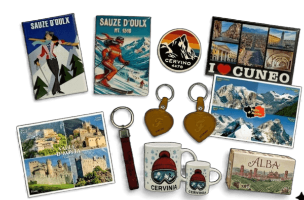 Souvenir personalizzati Creative Souvenir: magneti, cartoline e portachiavi di località piemontesi
